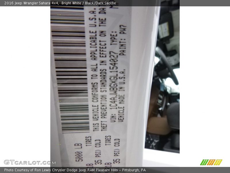 Bright White / Black/Dark Saddle 2016 Jeep Wrangler Sahara 4x4