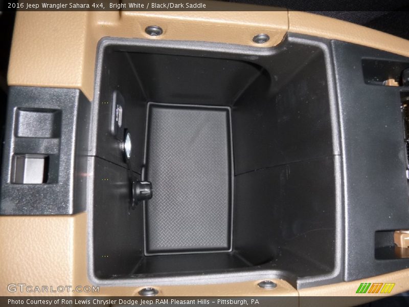 Bright White / Black/Dark Saddle 2016 Jeep Wrangler Sahara 4x4