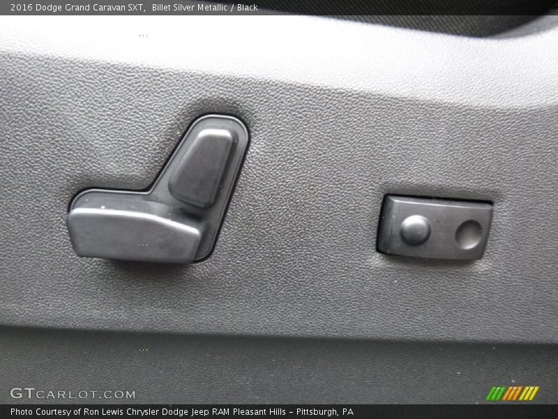 Billet Silver Metallic / Black 2016 Dodge Grand Caravan SXT