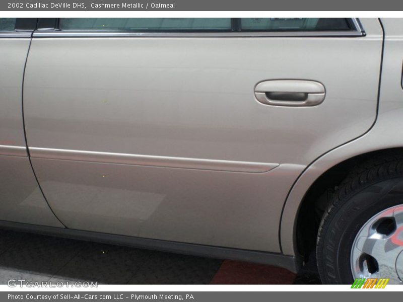 Cashmere Metallic / Oatmeal 2002 Cadillac DeVille DHS