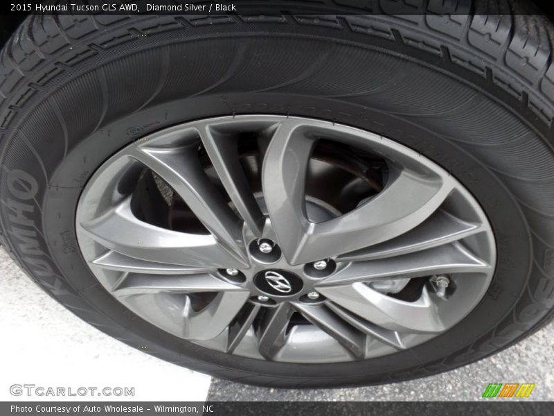 Diamond Silver / Black 2015 Hyundai Tucson GLS AWD