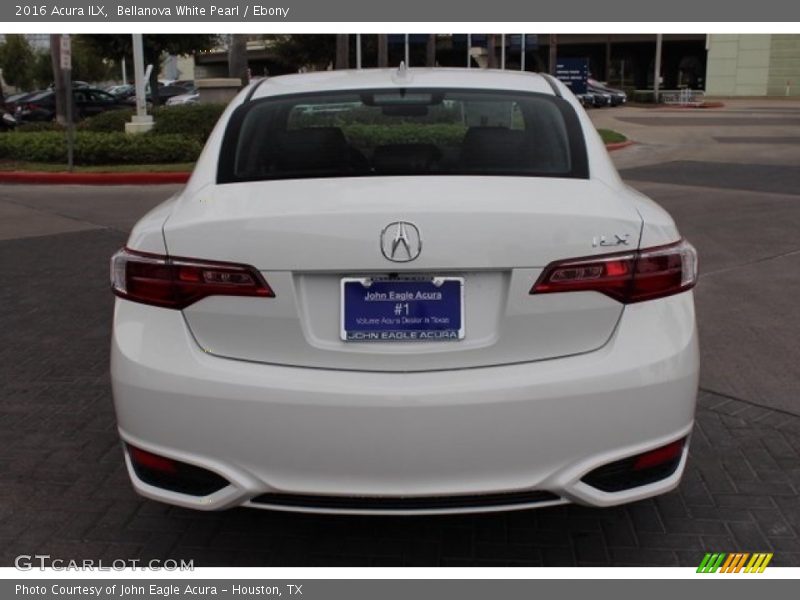 Bellanova White Pearl / Ebony 2016 Acura ILX