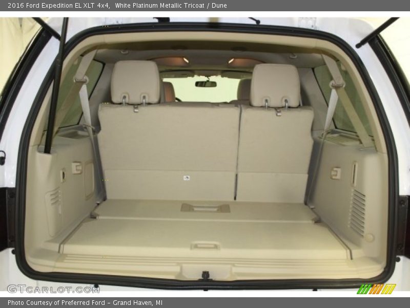 White Platinum Metallic Tricoat / Dune 2016 Ford Expedition EL XLT 4x4