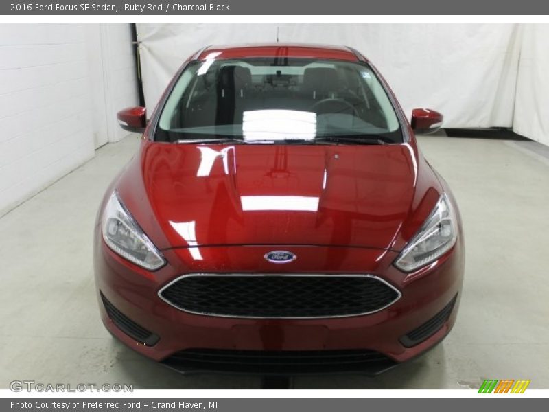 Ruby Red / Charcoal Black 2016 Ford Focus SE Sedan