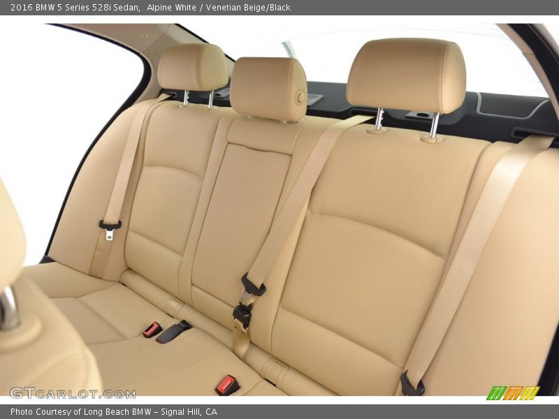 Alpine White / Venetian Beige/Black 2016 BMW 5 Series 528i Sedan