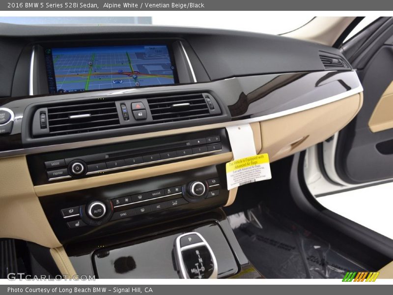 Alpine White / Venetian Beige/Black 2016 BMW 5 Series 528i Sedan