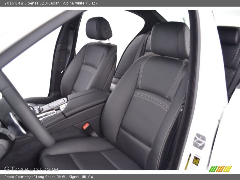 Alpine White / Black 2016 BMW 5 Series 528i Sedan
