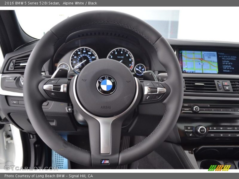 Alpine White / Black 2016 BMW 5 Series 528i Sedan