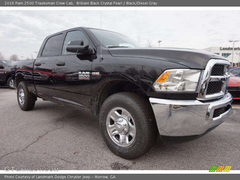 Front 3/4 View of 2016 2500 Tradesman Crew Cab