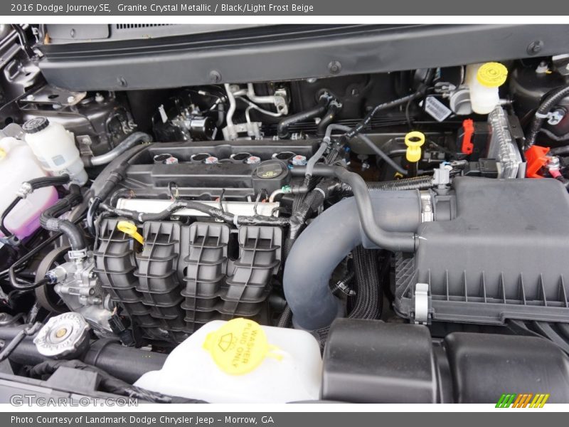 Granite Crystal Metallic / Black/Light Frost Beige 2016 Dodge Journey SE