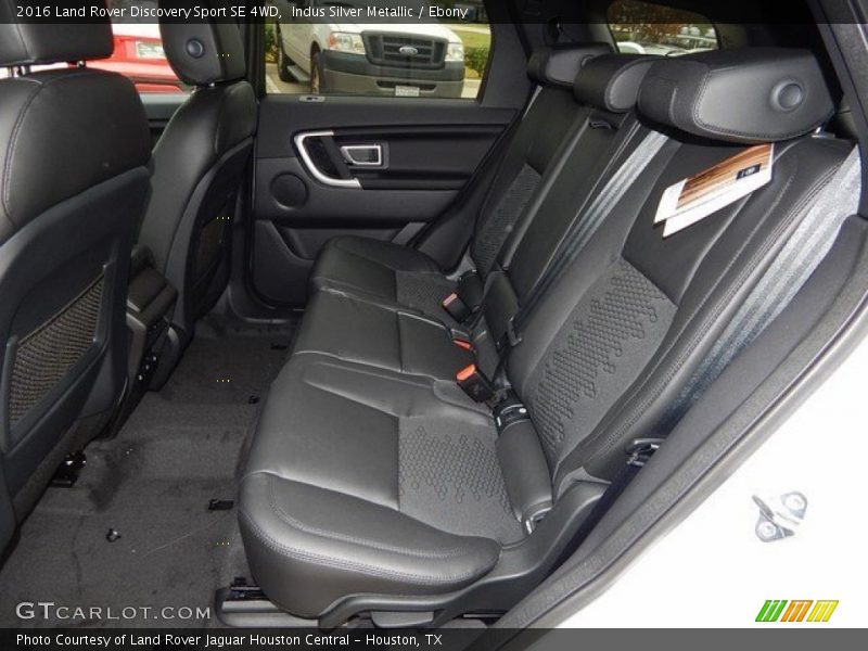 Indus Silver Metallic / Ebony 2016 Land Rover Discovery Sport SE 4WD