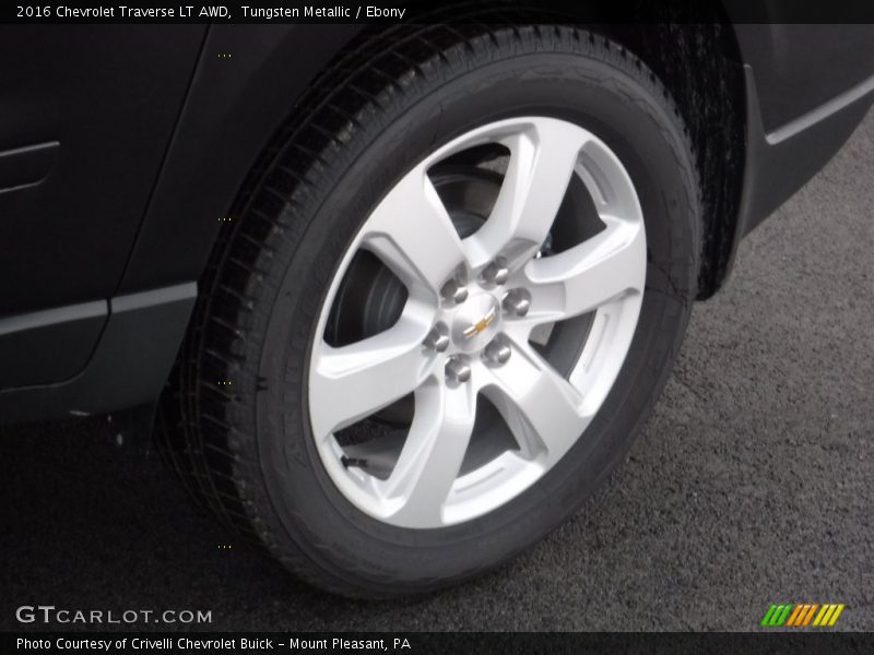 Tungsten Metallic / Ebony 2016 Chevrolet Traverse LT AWD