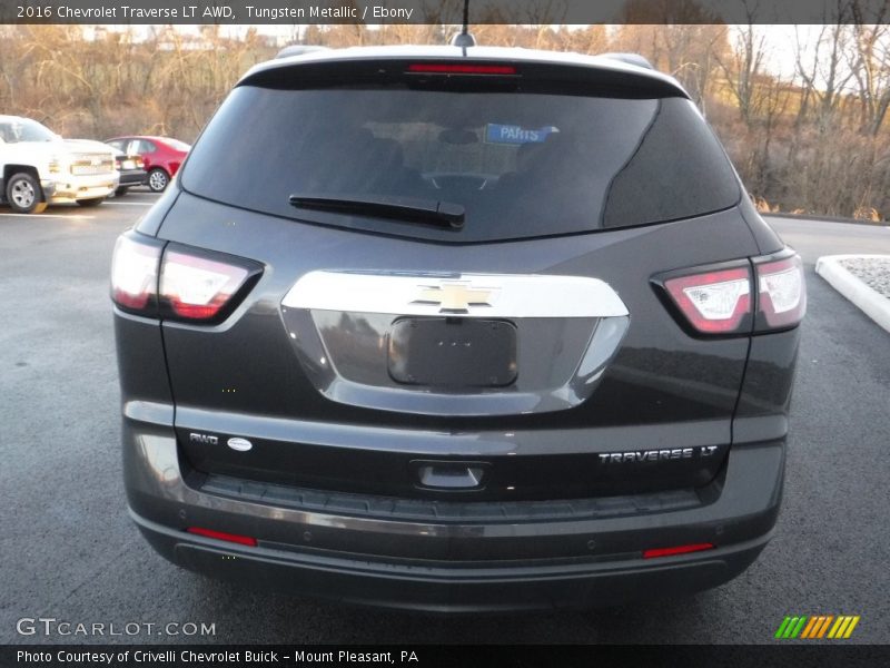 Tungsten Metallic / Ebony 2016 Chevrolet Traverse LT AWD