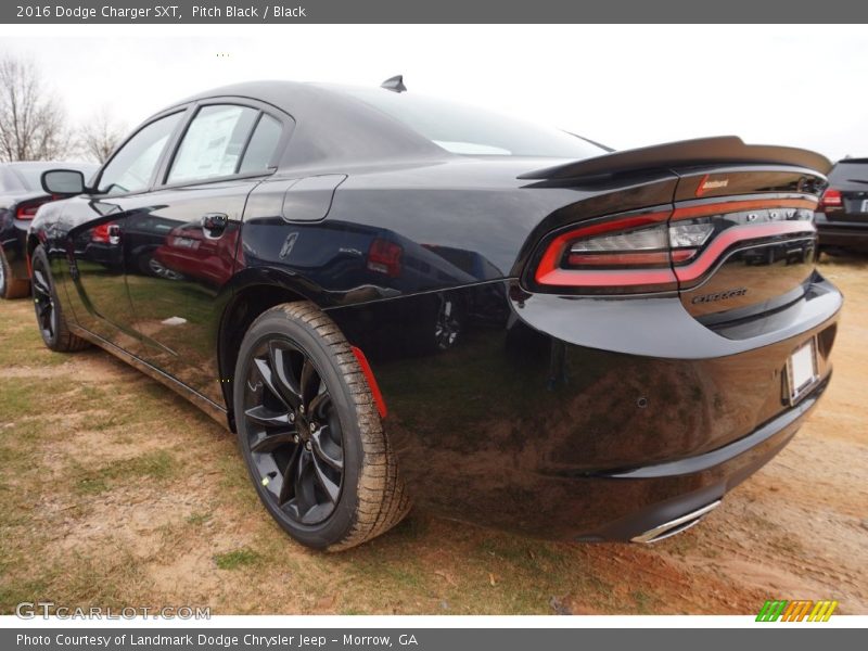 Pitch Black / Black 2016 Dodge Charger SXT