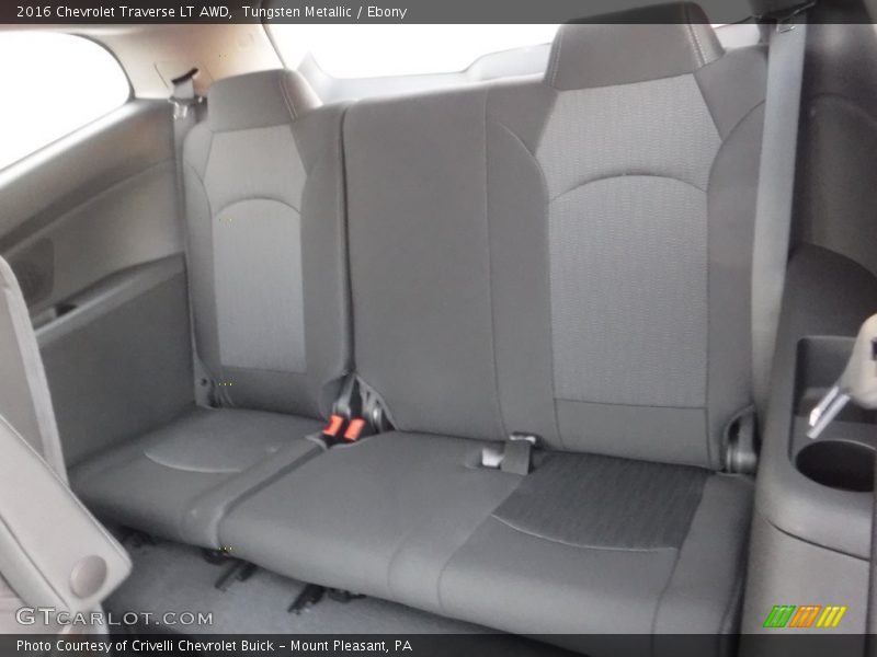 Tungsten Metallic / Ebony 2016 Chevrolet Traverse LT AWD