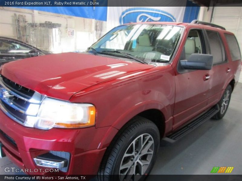 Ruby Red Metallic / Dune 2016 Ford Expedition XLT