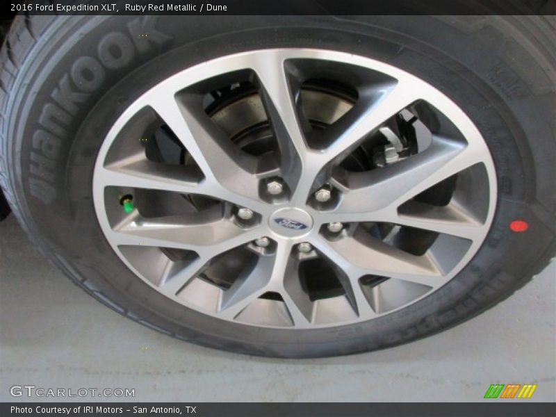 Ruby Red Metallic / Dune 2016 Ford Expedition XLT