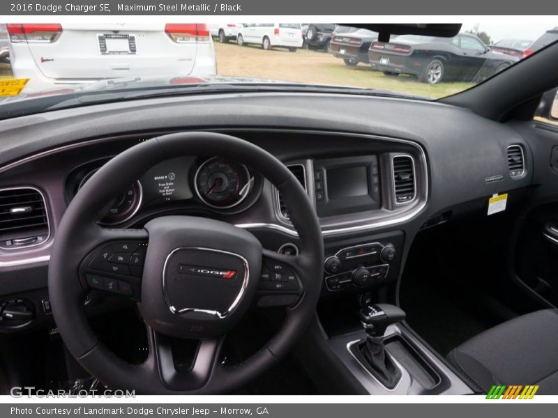 Maximum Steel Metallic / Black 2016 Dodge Charger SE