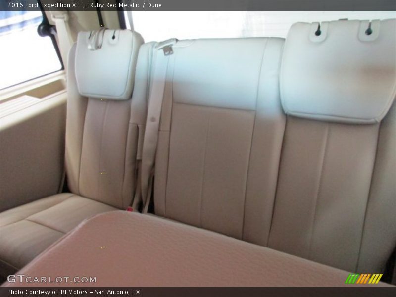 Ruby Red Metallic / Dune 2016 Ford Expedition XLT