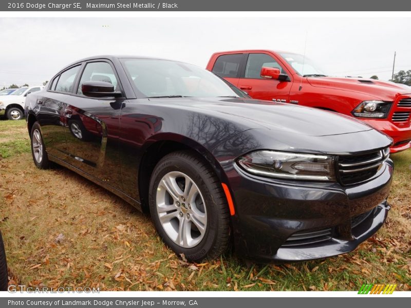 Front 3/4 View of 2016 Charger SE