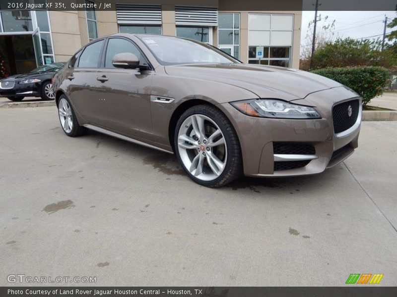 Front 3/4 View of 2016 XF 35t