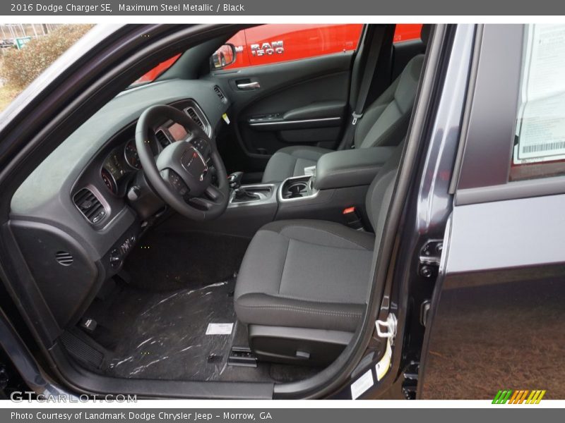 Maximum Steel Metallic / Black 2016 Dodge Charger SE