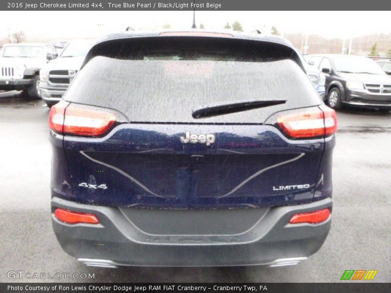 True Blue Pearl / Black/Light Frost Beige 2016 Jeep Cherokee Limited 4x4