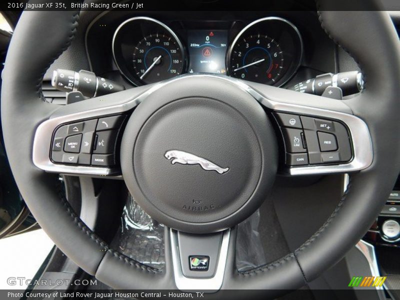 British Racing Green / Jet 2016 Jaguar XF 35t