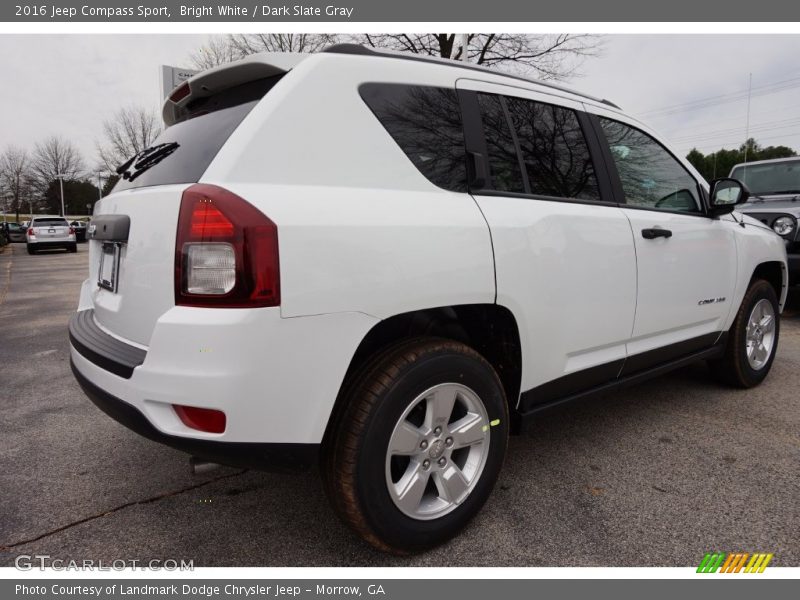 Bright White / Dark Slate Gray 2016 Jeep Compass Sport
