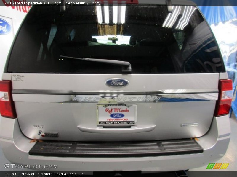 Ingot Silver Metallic / Ebony 2016 Ford Expedition XLT