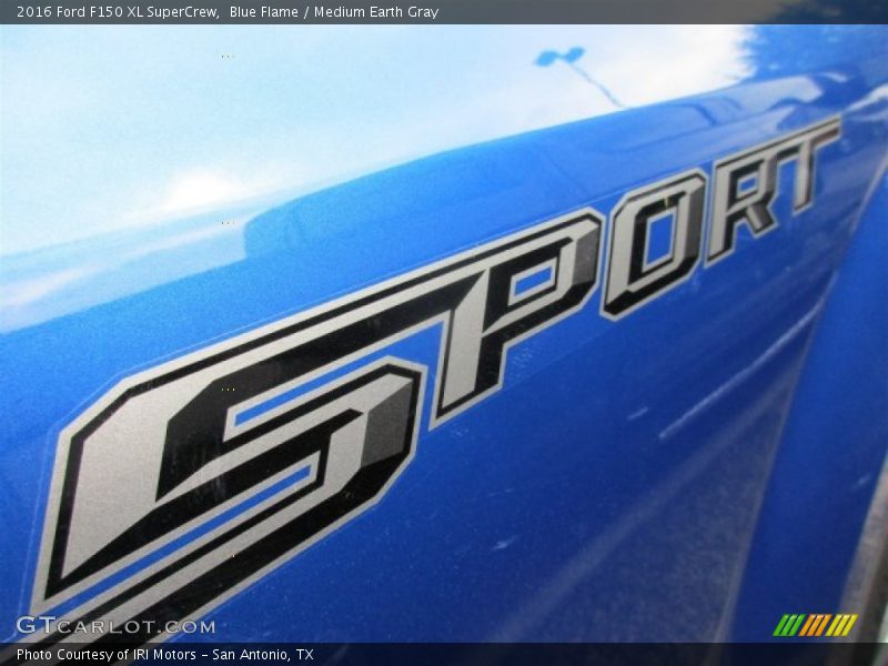 Blue Flame / Medium Earth Gray 2016 Ford F150 XL SuperCrew