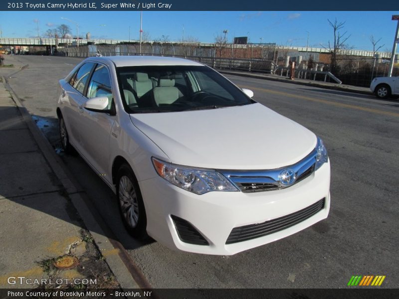 Super White / Light Gray 2013 Toyota Camry Hybrid LE