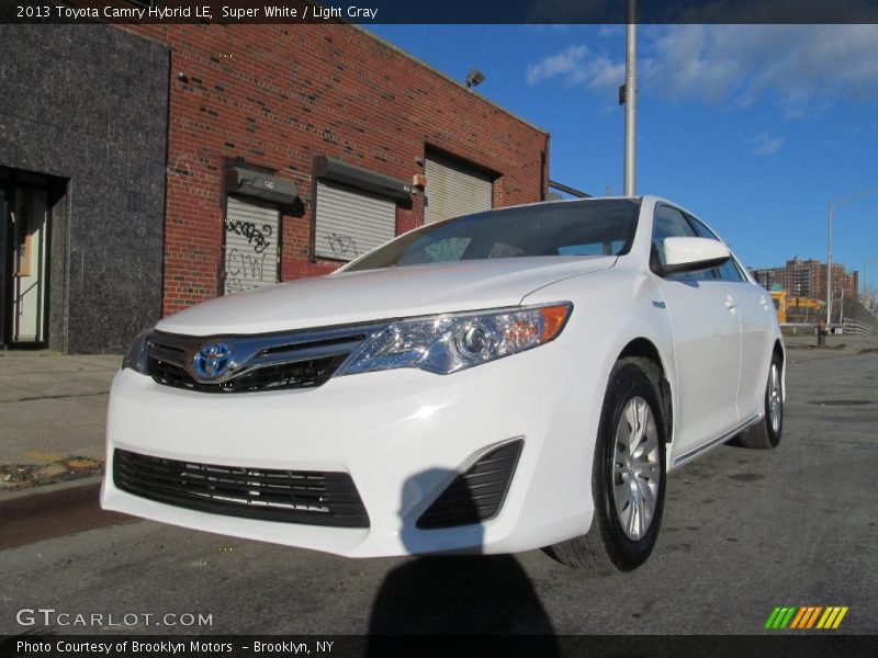Super White / Light Gray 2013 Toyota Camry Hybrid LE
