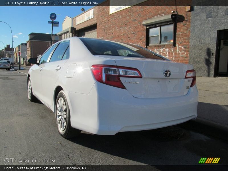 Super White / Light Gray 2013 Toyota Camry Hybrid LE