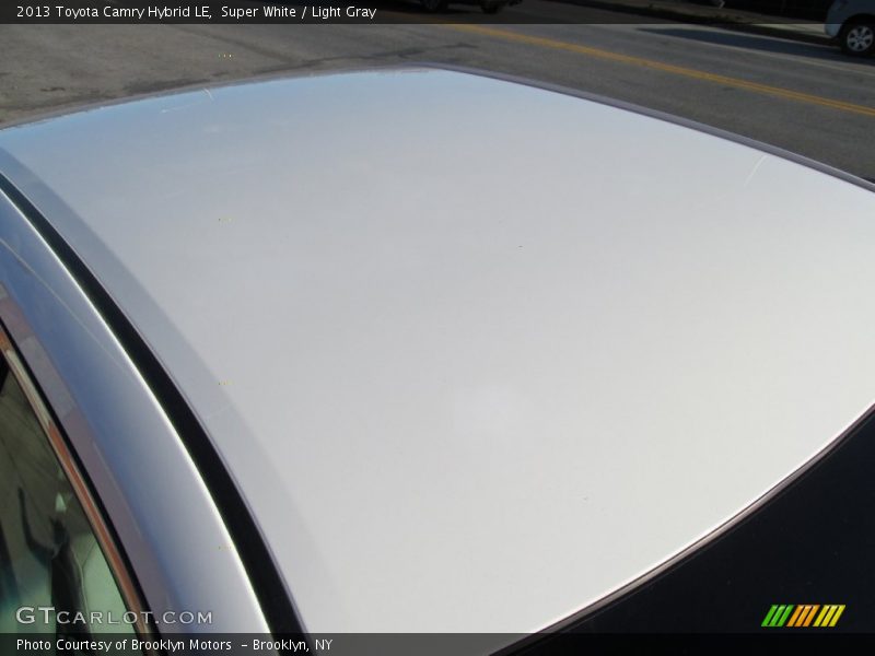 Super White / Light Gray 2013 Toyota Camry Hybrid LE