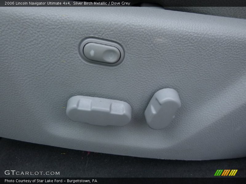 Silver Birch Metallic / Dove Grey 2006 Lincoln Navigator Ultimate 4x4