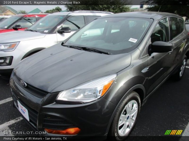 Magnetic Metallic / Charcoal Black 2016 Ford Escape S