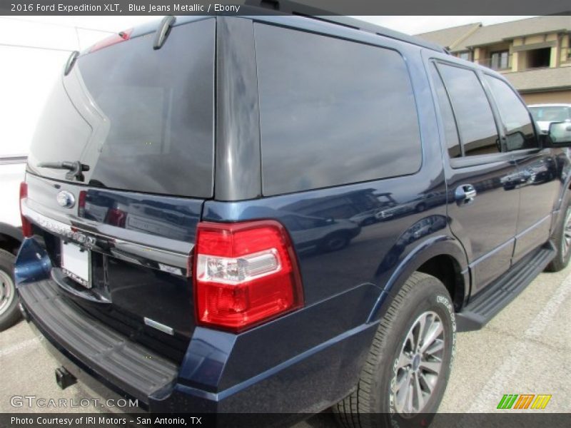 Blue Jeans Metallic / Ebony 2016 Ford Expedition XLT