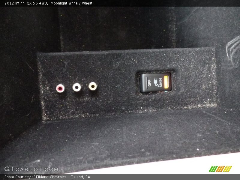 Moonlight White / Wheat 2012 Infiniti QX 56 4WD
