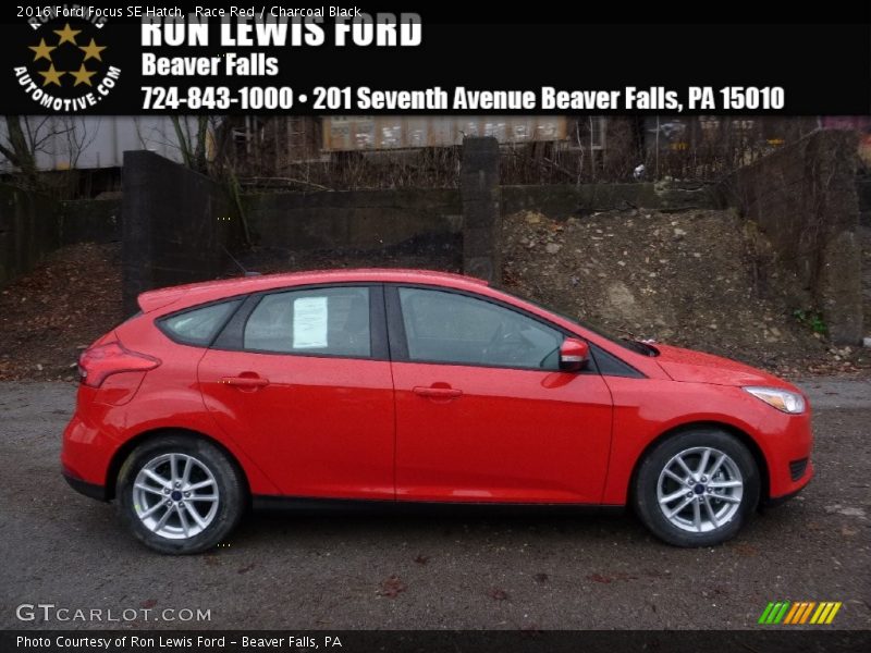 Race Red / Charcoal Black 2016 Ford Focus SE Hatch