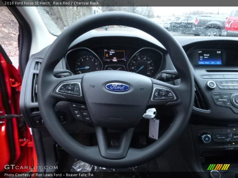 Race Red / Charcoal Black 2016 Ford Focus SE Hatch