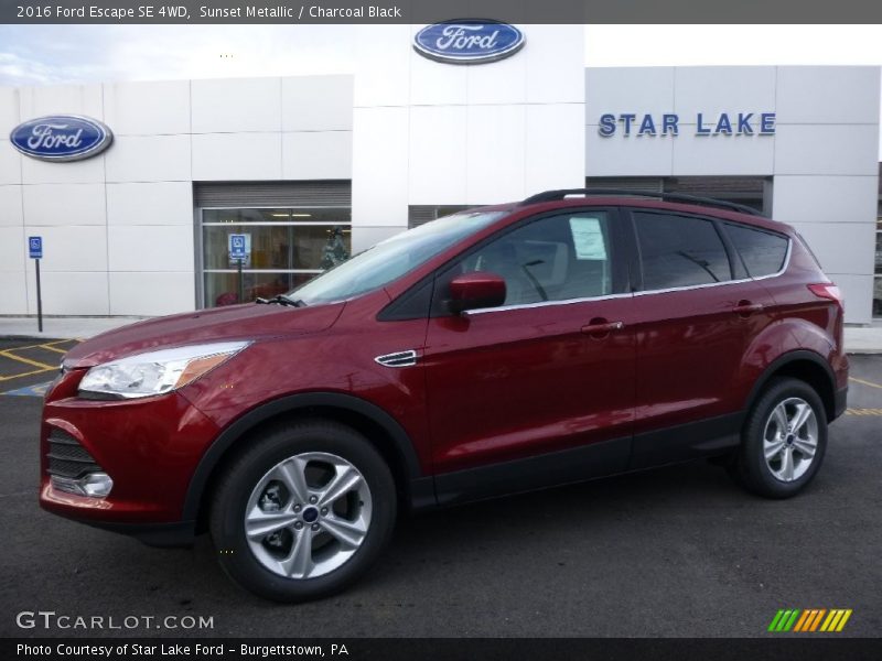 Sunset Metallic / Charcoal Black 2016 Ford Escape SE 4WD
