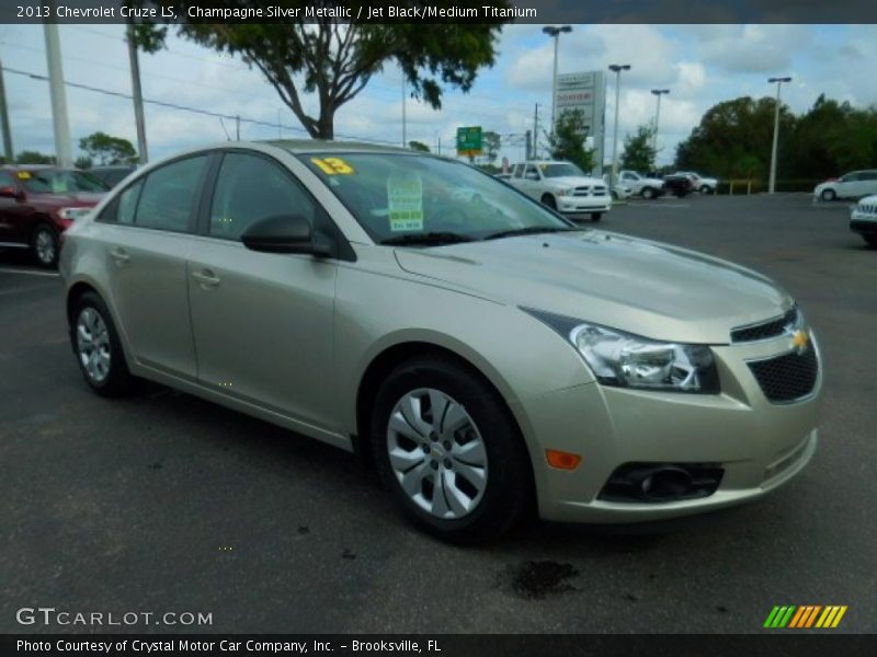 Champagne Silver Metallic / Jet Black/Medium Titanium 2013 Chevrolet Cruze LS