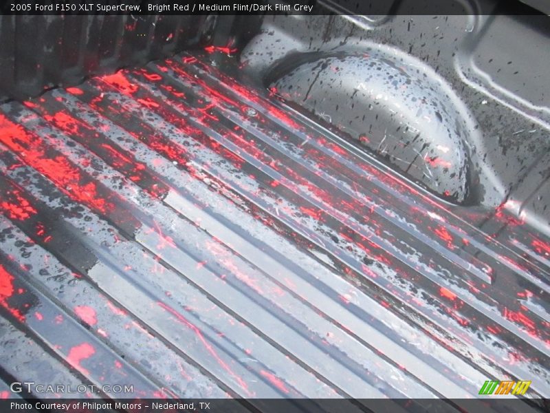 Bright Red / Medium Flint/Dark Flint Grey 2005 Ford F150 XLT SuperCrew