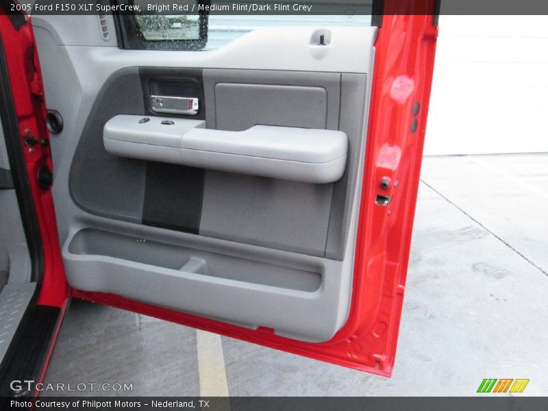 Bright Red / Medium Flint/Dark Flint Grey 2005 Ford F150 XLT SuperCrew