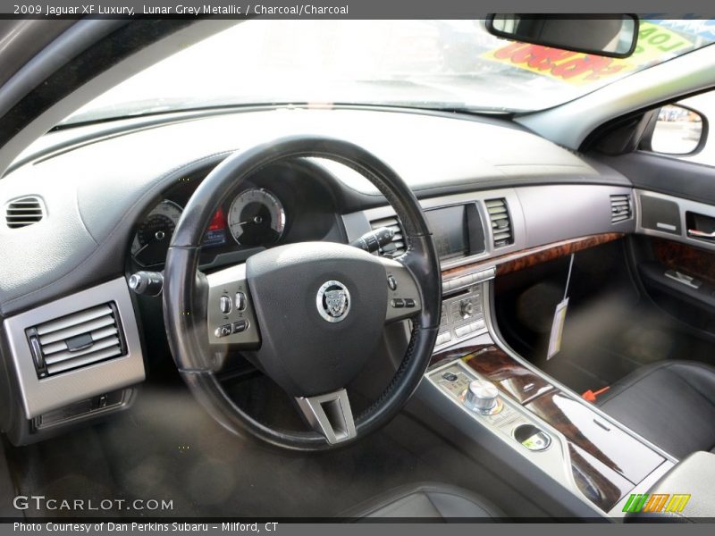 Lunar Grey Metallic / Charcoal/Charcoal 2009 Jaguar XF Luxury