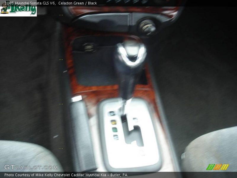 Celadon Green / Black 2005 Hyundai Sonata GLS V6