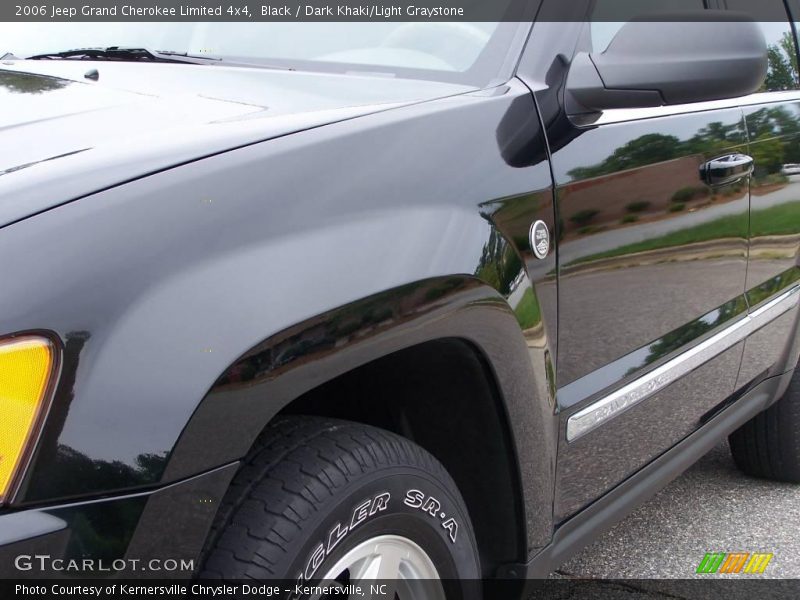 Black / Dark Khaki/Light Graystone 2006 Jeep Grand Cherokee Limited 4x4