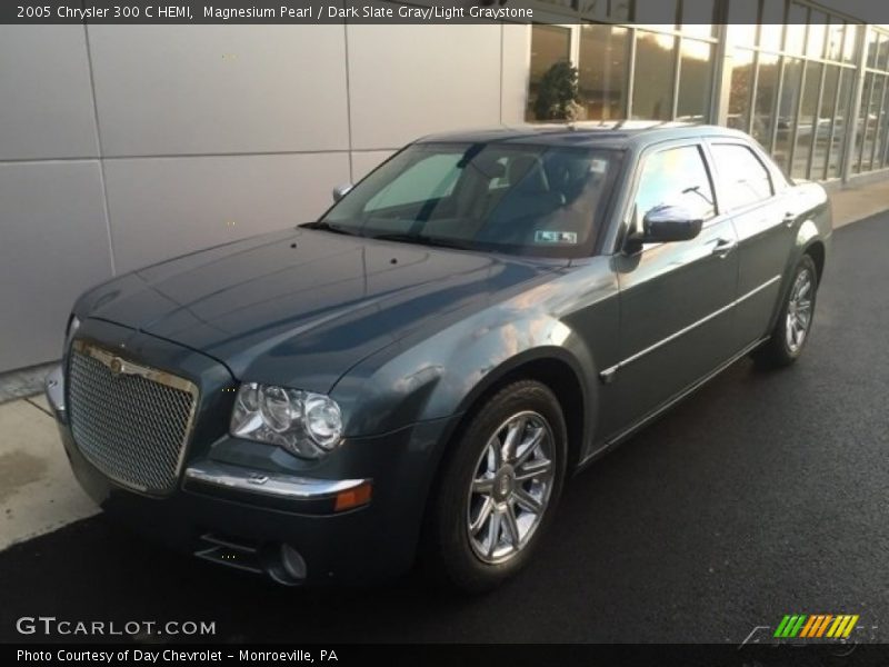 Magnesium Pearl / Dark Slate Gray/Light Graystone 2005 Chrysler 300 C HEMI