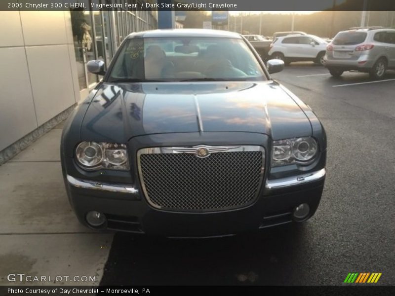 Magnesium Pearl / Dark Slate Gray/Light Graystone 2005 Chrysler 300 C HEMI